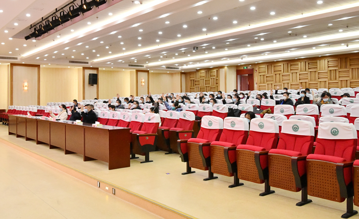 举手表决1.jpg